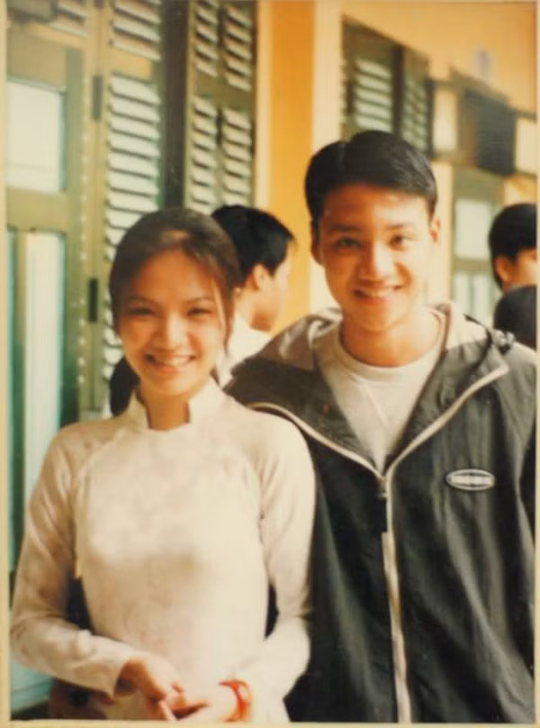 Dan Le bat ngo tung anh hen ho voi Khai Anh 20 nam truoc