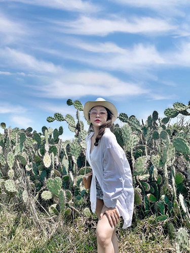 Qua loạt hoạt động góp mặt, Trâm Anh nhanh chóng trở thành cái tên được nhiều quan tâm, chú ý. Ngoài được mời thử sức với lĩnh vực phim ảnh, đi sự kiện, Trâm Anh còn được làm hình ảnh đại diện cho một số thương hiệu.