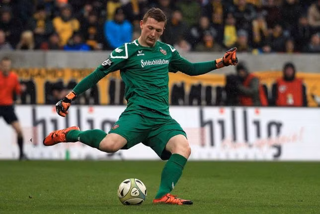 Arsenal đang trong quá trình tìm kiếm một thủ thành mới sau quyết định giải nghệ của Petr Cech và cái tên mới nhất được Pháo thủ nhắm đến là Markus Schubert của Dynamo Dresden.