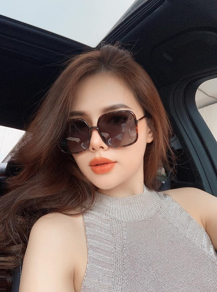 Sau khi dành nhiều thời gian cho các bộ phim truyền hình gần đây, Phanh Lee có những chuyến đi "xả hơi" khiến nhiều người phải ghen tị.