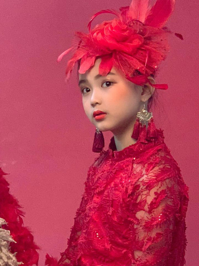 Thành tích lớn nhất mà Diệu đạt được cho đến hiện tại là trở thành quán quân 2 cuộc thi Kira Challe 2018 và Mom&amp;Kid 2016.