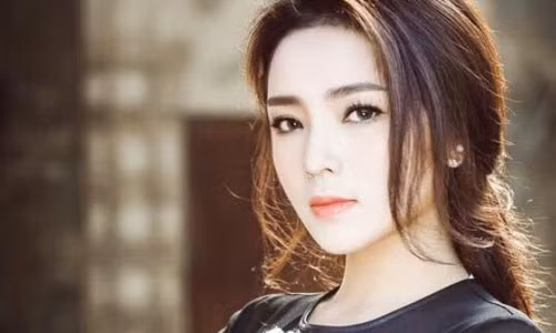 Tranh cai viec cam Ky Duyen xuat hien tai HHVN 2016