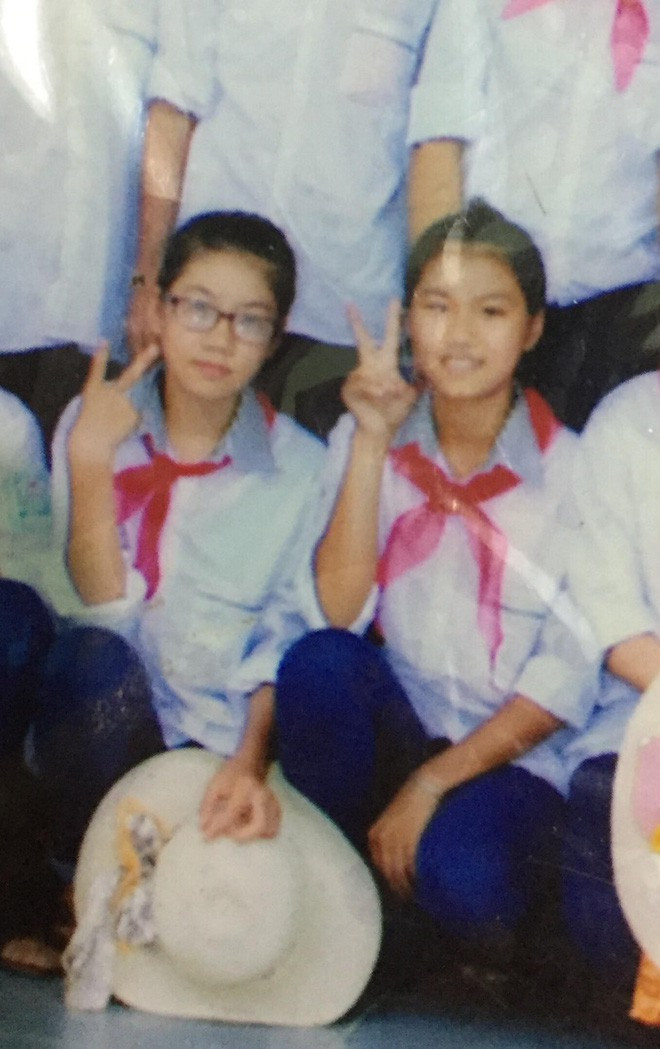 ình ảnh ghi lại hành trình dậy thì thành công của Khánh Linh và Hoàng Phượng đã nhận được nhiều sự chú ý của cư dân mạng.