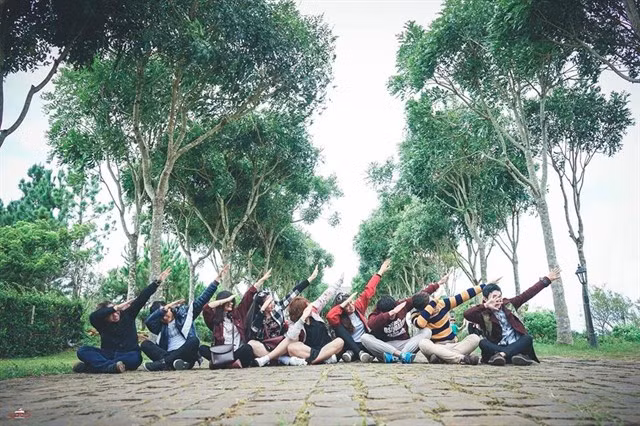 Với không gian rộng, địa điểm DaLat Milk Farm là địa điểm thích hợp cho những cuộc vui chơi cuối tuần dành cho các bạn trẻ.