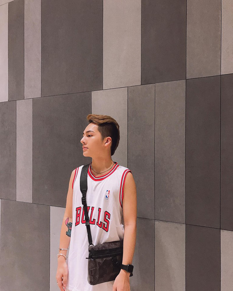 Xấu ở đâu thì làm đẹp ở đó, Thắng nhấn mí, gọt hàm cho đến khi khuôn mặt thật sự cân đối. Riêng mũi, Thắng phải chỉnh sửa 2 lần mới cảm thấy ưng ý.