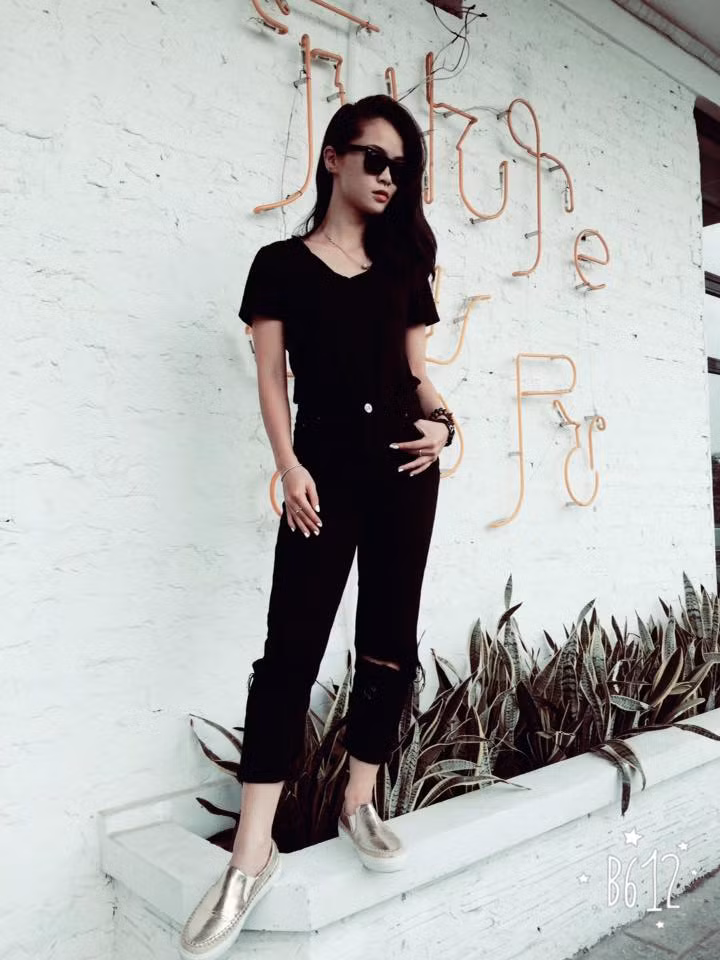 DJ xinh đẹp Mya cho biết bạn trai cũng không muốn cô theo đuổi nghề này, nhưng bạn trai cũng hiểu và thông cảm cho đam mê mà cô theo đuổi.