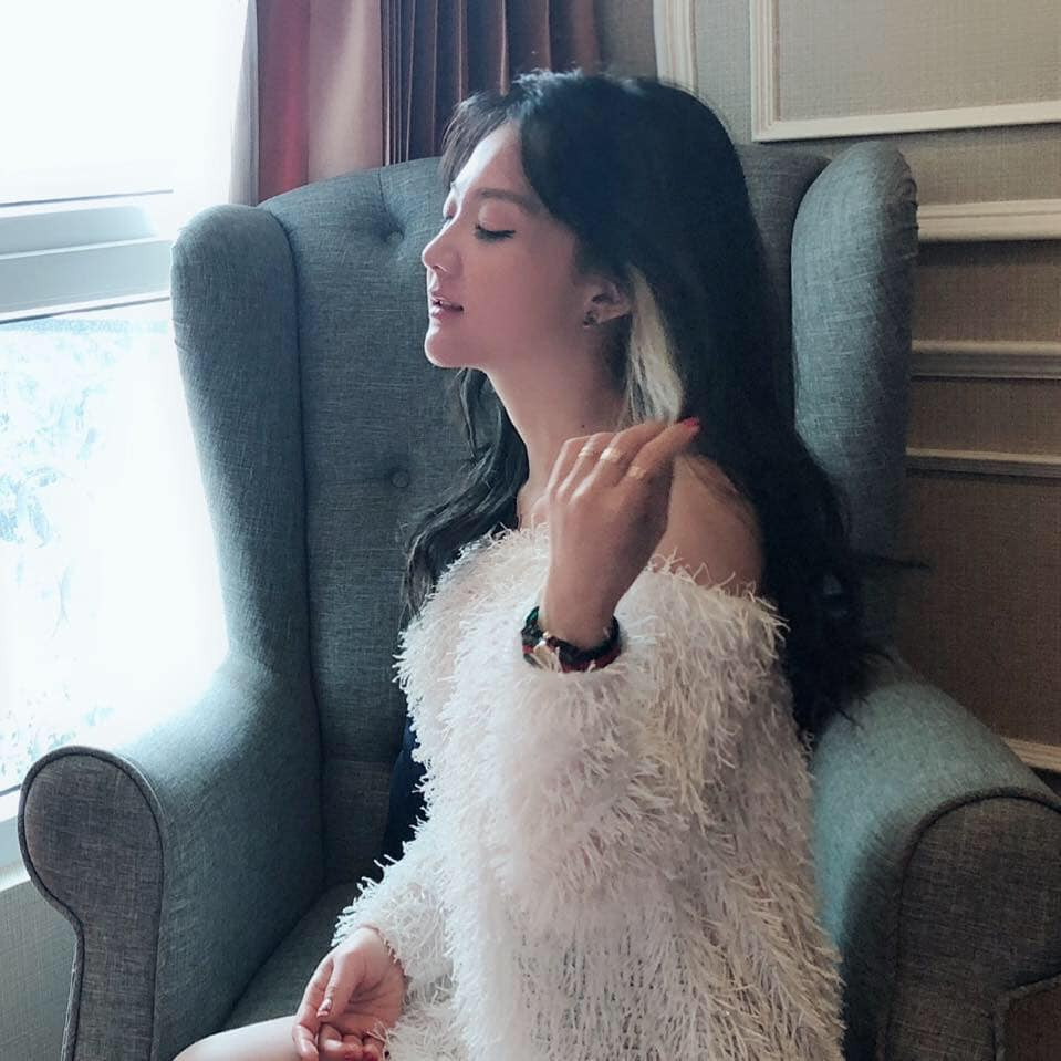 Khi được hỏi về chuyện riêng tư, Kiều Trang cho biết cô đang tập trung cho sự nghiệp nên chưa nghĩ nhiều tới chuyện yêu đương.