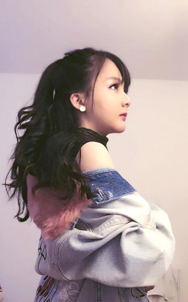 Ngoài công việc riêng quản lý chuỗi homestay của bản thân, vốn bản tính năng động, thích va chạm với những điều mới, Kiều Trang còn đang làm cho một công ty truyền thông có tiếng.