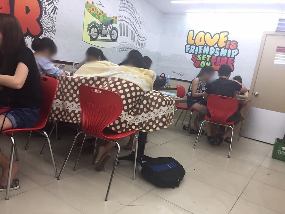 Đúng là khi đến bất kỳ cửa hàng nào, khách hàng là thượng đế, bởi một khi đã bỏ tiền ra thì đều mong muốn mua đúng dịch vụ yêu cầu đi kèm với sự hài lòng.