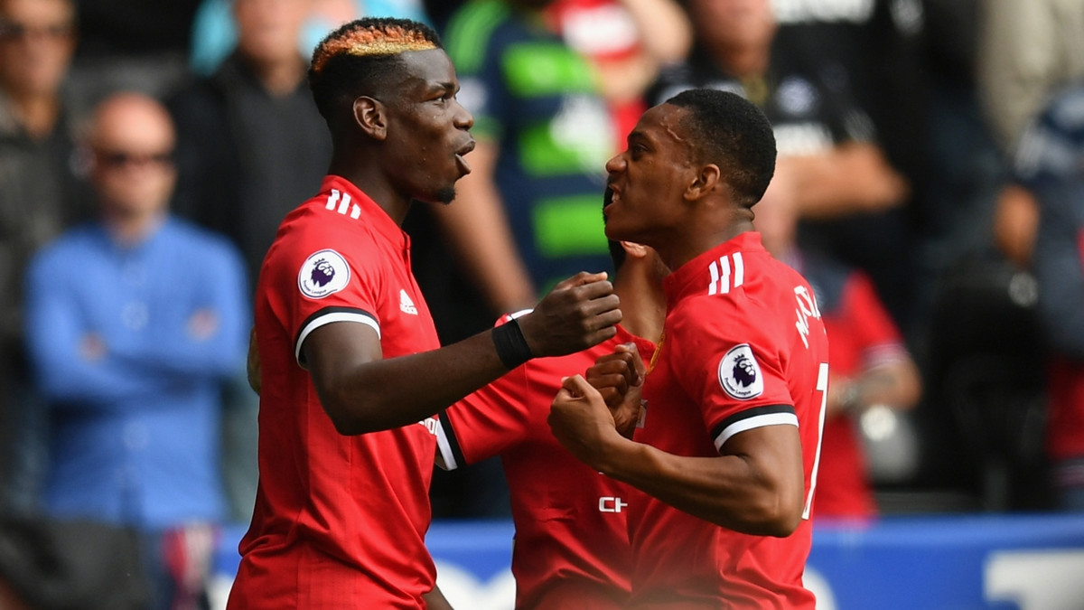 Không chỉ muốn có Pogba, Juventus còn ngắm luôn tiền đạo khác của MU đó là Martial, người đang bị cho ra khỏi vòng chiến đấu trong đội hình của Mourinho.