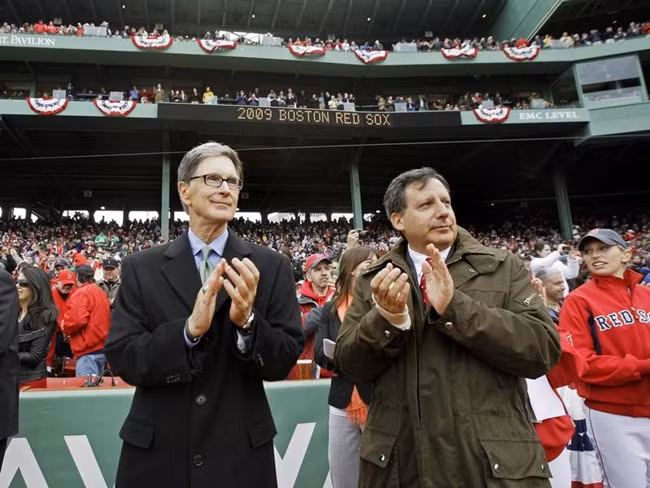 Cũng theo Forbes, sau khi có được tài sản đầu những năm 1980 từ công ty J.W. Henry &amp; Co. Ông bắt đầu xây dựng một đế chế thể thao.