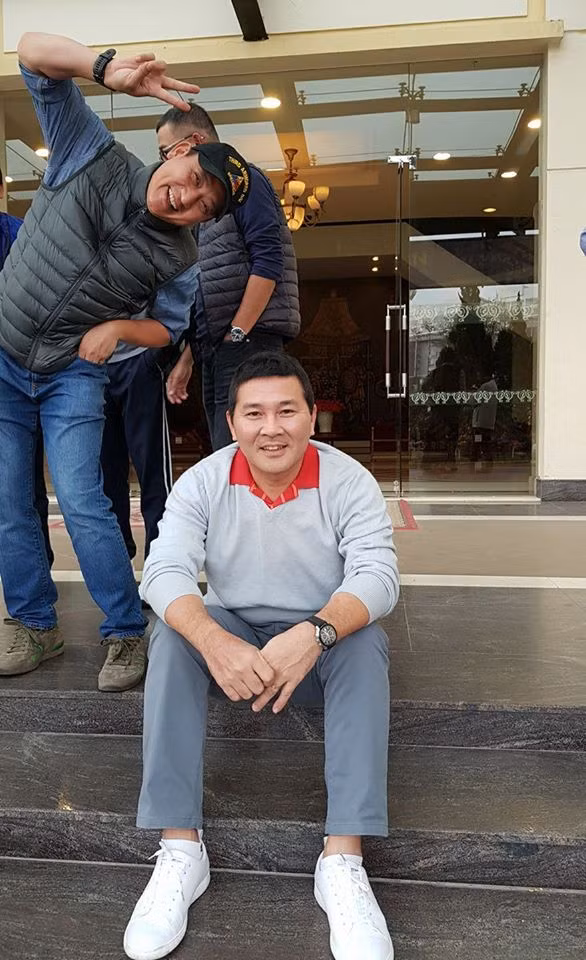 Ông Nguyễn Hoài Nam là Giám đốc Berjaya Việt Nam - một chi nhánh của tập đoàn Berjaya Corporation Berhad thuộc Malaysia. Ông từng học Quản trị kinh doanh thuộc đại học Nam California và bắt đầu sự nghiệp với vị trí Giám đốc kinh doanh của 3C. Corporation.