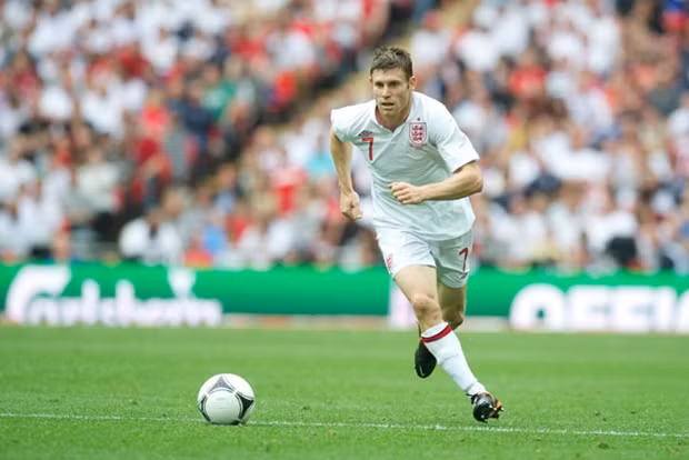 Bản hợp đồng mới của Liverpool là James Milner có mức lương là 150.000 bảng/ tuần.