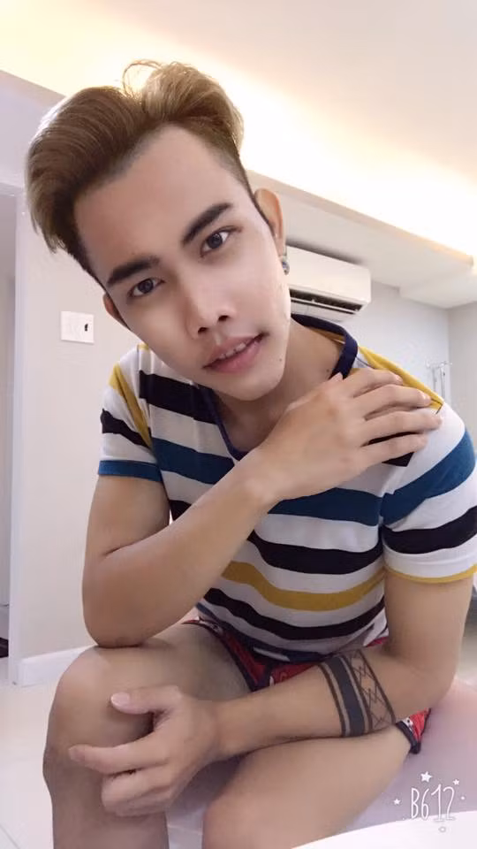 Giữa năm 2017, sau một thời gian im hơi lặng tiếng, Tùng Sơn trở lại với diện mạo khác sau cuộc đại phẫu toàn bộ khuôn mặt "ma chê quỷ hờn" của mình. Lại một lần nữa, hiện tượng mạng xã hội này thu hút sự tò mò của nhiều người và khiến báo chí và trang mạng xã hội liên tục đưa tin về mình.