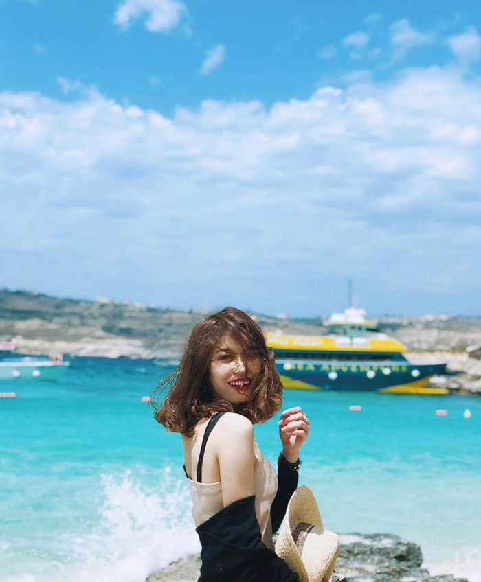 Trên trang cá nhân của mình, Đỗ Thị Vóc đăng tải ngập tràn những bức hình check in ở các địa điểm nổi tiếng thế giới.