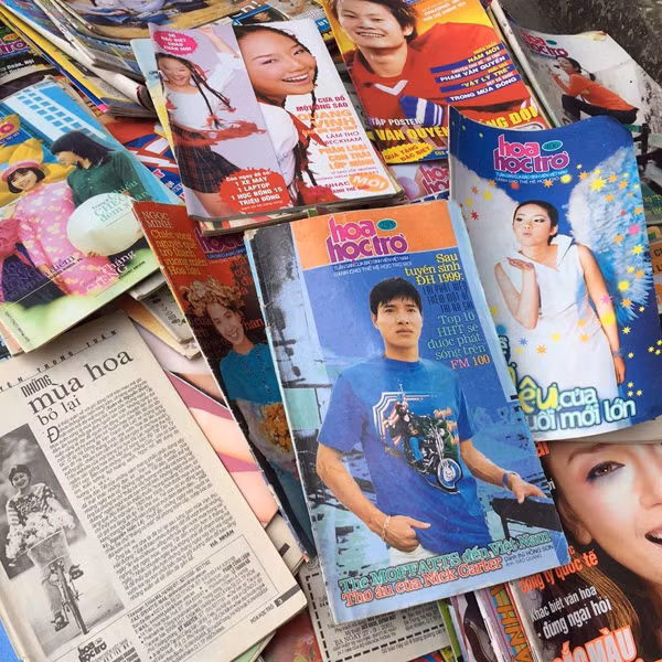 Dù thế hệ trẻ bây giờ ít có nhu cầu đọc báo giấy nhưng giờ nhắc lại, hẳn không ít người còn nhớ những ký ức khó quên đối với những tờ báo giấy như Hoa Học Trò, Mực Tím hay Sinh Viên.