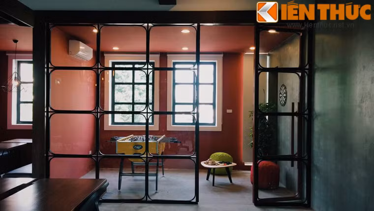 Ngoài ra còn có một không gian riêng để các bạn trẻ thư giãn như phòng thiền hoặc khu vực vui chơi khác.