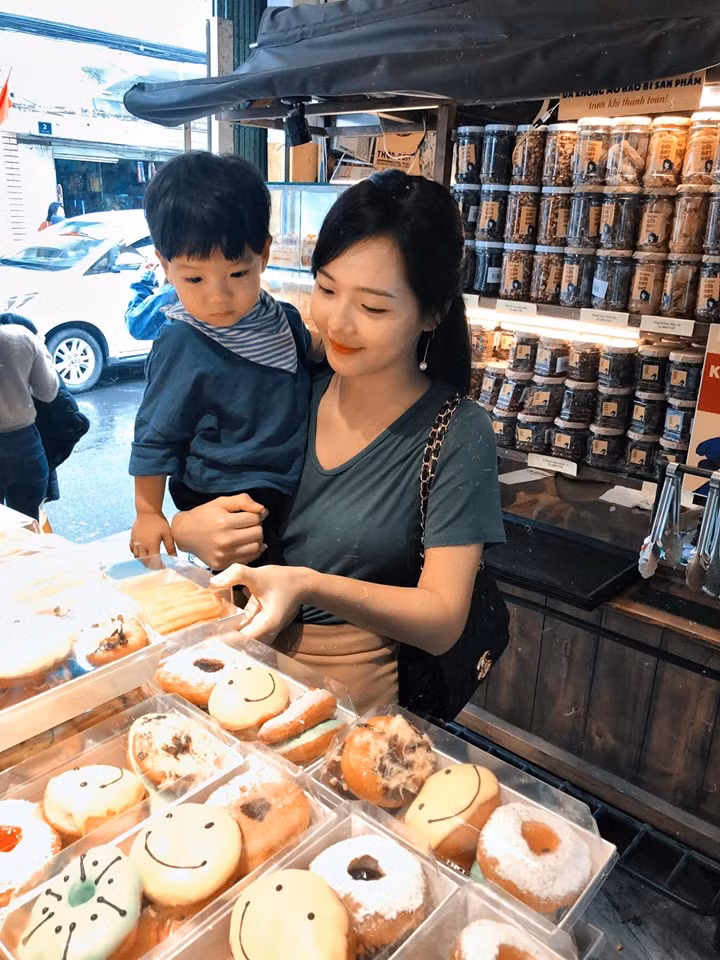 Được biết, chuyến du lịch tới bản Cát Cát lần này, Thu Hương đi cùng gia đình.