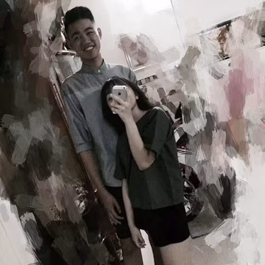 Khi được hỏi về sự chênh lệch ngoại hình, Bảo Ngọc chia sẻ rằng: "Khó khăn thì cũng không hẳn. Tuy nhiên ban đầu khi mới hẹn hò, trong những buổi chúng mình đi chung cùng nhau, mọi người hay nhìn, rồi chỉ trỏ, bàn tán làm bọn mình cũng ngại lắm.