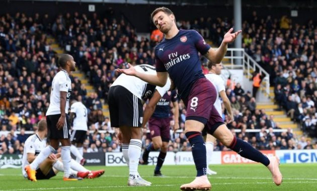 Những đội bóng tại Premier League có thể sẽ bị hớt tay trên trong thương vụ theo đuổi Aaron Ramsey khi Juventus gửi hợp đồng trị giá khoảng 250 ngàn bảng/tuần.