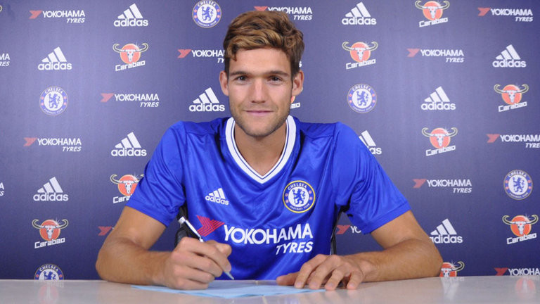 Theo Goal, hậu vệ Marcos Alonso sẽ gia hạn hợp đồng với Chelsea trong những ngày tới. Mức lương của ngôi sao người TBN cũng sẽ được gia tăng đáng kể.