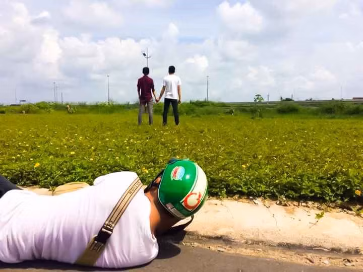 Hóa ra bức ảnh sống ảo chưa bao giờ là chuyện của chỉ riêng một người, nó còn đánh dấu sự hợp tác của cả một tập thể