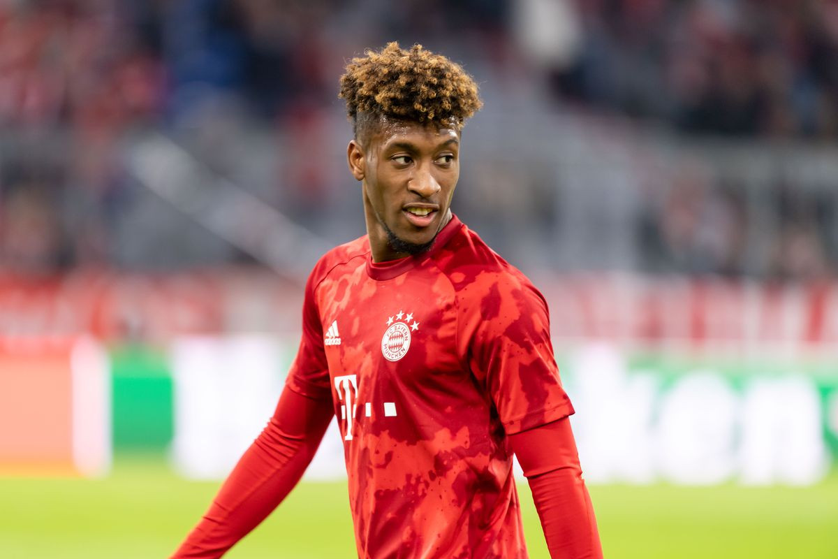 Theo báo giới Đức, Bayern Munich không có kế hoạch bán hay biến Kingsley Coman thành một phần trong bản hợp đồng chiêu mộ Leroy Sane (Man City). Bản thân ngôi sao chạy cánh người Pháp cũng không muốn chia tay Hùm xám. Anh vẫn còn hợp đồng với nhà đương kim vô địch Bundesliga đến hết tháng 6/2023.