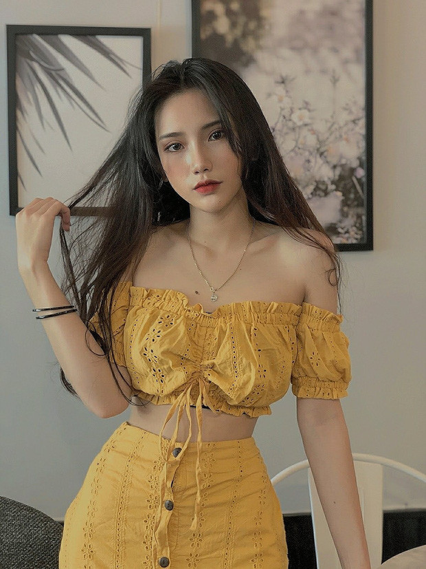 Cái tên tiếp theo được gắn vào "bản đồ" gái xinh Việt là một cô bạn đến từ nữ sinh Ninh Thuận có tên Hoàng Thị Kim Anh (sinh năm 1999).