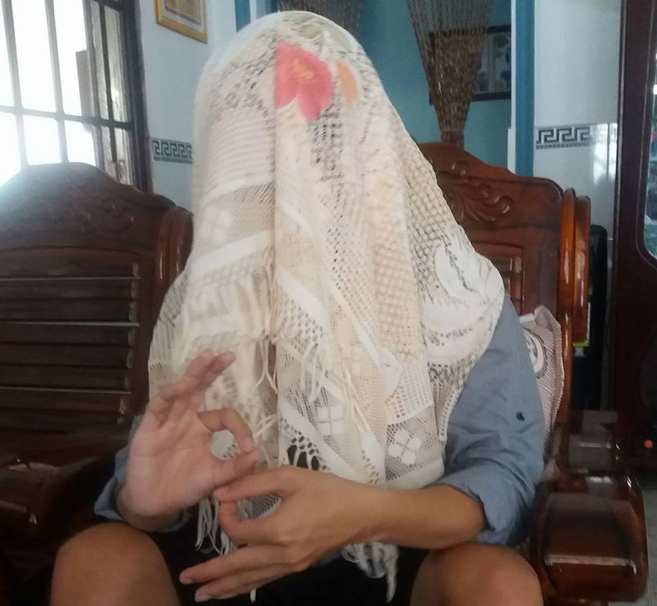 Bức ảnh chế dân mạng "giả vờ" gia nhập "Hội thánh Đức Chúa Trời".