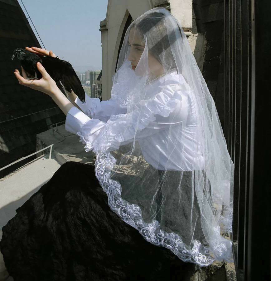 Quay trở lại với Hội thánh Đức Chúa Trời đang gây tranh cãi gần đây trên mạng xã hội, những người mê tín này truyền đạo cho những người tham gia qua hình thức đọc kinh. Đồng thời, họ yêu cầu những người gia nhập hội này phải đóng góp kinh phí để hội hoạt động. Thời gian hoạt động là tất cả các ngày trong tuần, bắt đầu từ 8h đến 21h.