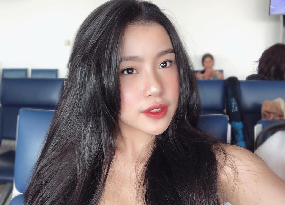 Dân tình like ảnh Quỳnh Thi mỏi tay vì tấm nào cũng xinh, cũng chất và đặc biệt, cô bạn này không ngần ngại chia sẻ bí quyết của mình để các bạn nữ khác cùng đẹp.