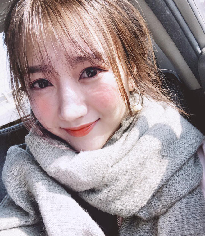 "Mình cũng không quan tâm lắm vì đó thực sự là sở thích của mình. Bất ngờ được mọi người quan tâm thì cũng vui nhưng rồi mọi thứ vẫn đâu vào đấy. Nhưng cũng chỉ vậy thôi chứ dễ gì mà nổi tiếng ngay được đâu!", Ngọc Trâm chia sẻ thêm.