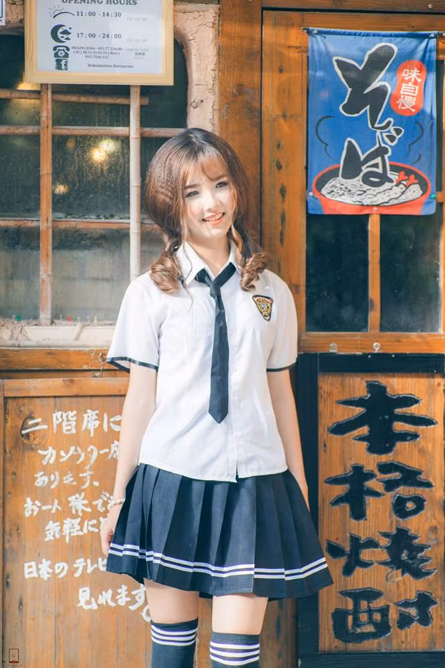 Để chuẩn bị hành trang du học, trong thời gian này cô nàng 9X đang theo học khoá Anh văn để trau dồi thêm kiến thức ngoại ngữ của mình.