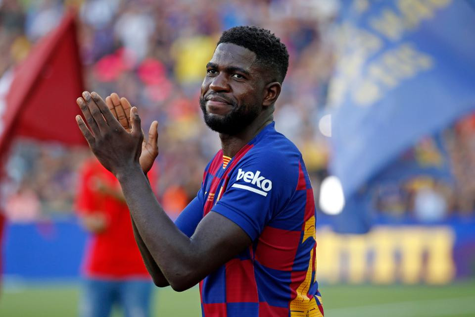 Theo Sportsmole, Man City đang cân nhắc chiêu mộ Samuel Umtiti của Barcelona cũng như Nacho của Real Madrid ngay tháng 1 tới. Dù HLV Pep Guardiola từng thừa nhận không mua thêm người ở "phiên chợ đông", nhưng tình hình hiện tại khiến ông không thể làm ngơ.