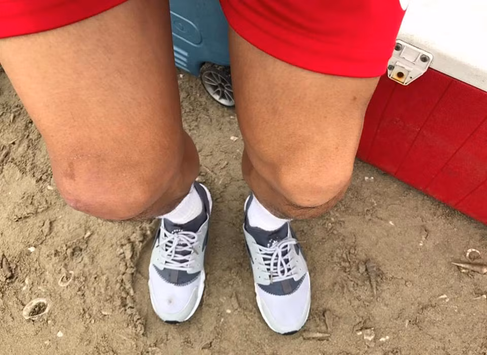 Điều này được chính Xuân Tú chia sẻ trên trang cá nhân của mình: “Buồn và tiếc cho những dự định dang dở vì một chấn thương không đáng có và không đúng thời điểm. Thời gian sang Đức thử việc cũng cận kề nhưng tình hình chấn thương vẫn chưa hồi phục hoàn toàn. Mọi chuyện đến thời điểm này đều làm mình cảm thấy tiếc nuối. Một lần nữa mình không thể lên đường với thể trạng không được tốt”.