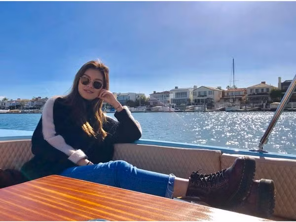 Vicky Võ có lợi thế về ngoại hình nhưng chưa có ý định gia nhập nghệ thuật.