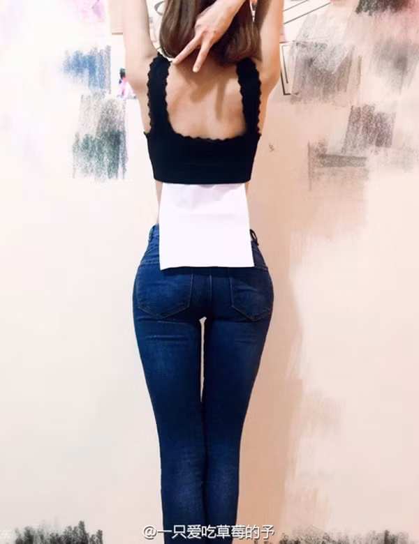 Cũng theo giới trẻ Trung Quốc thì trào lưu đo eo bằng giấy A4 có sức hút với nhiều bạn trẻ vì họ muốn chứng tỏ kết quả tập luyện của mình.