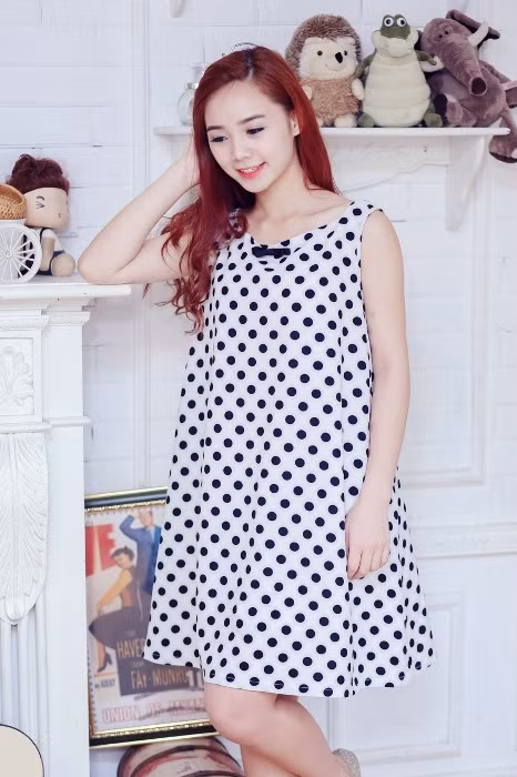 Cô được mọi người biết đến bởi vẻ xinh xắn, đáng yêu qua hàng loạt phim ngắn và MV ca nhạc nổi tiếng.