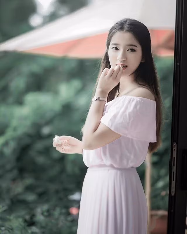 Dù được hai ngôi trường danh tiếng trong nước mời gọi học tập nhưng 9X đến từ Huế lại chọn hướng đi riêng cho mình đó là trở thành sinh viên trường RMIT khoa Kinh tế.