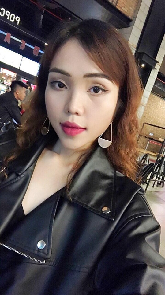 Bên cạnh những bức ảnh quá trình tái tạo lại mặt sau vụ bị chồng sắp cưới tạt axit thì CĐM cũng chia sẻ những bức ảnh của Lan Vy trước khi tai nạn kinh hoàng xảy ra.