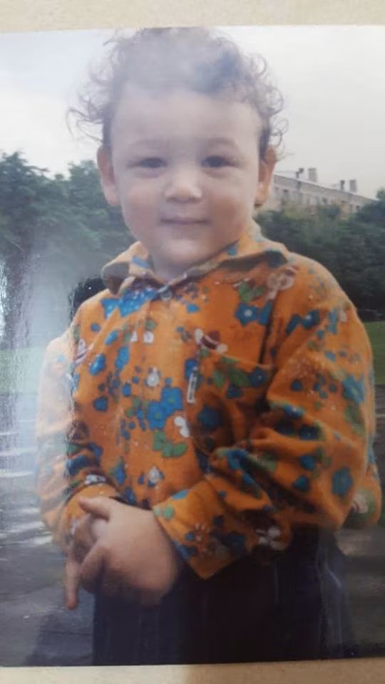 Sau mỗi trận thi đấu của đội tuyển Việt Nam kết thúc, gia đình Lâm Tây lại bật mí những khoảnh khắc đáng yêu từ hồi nhỏ của anh.