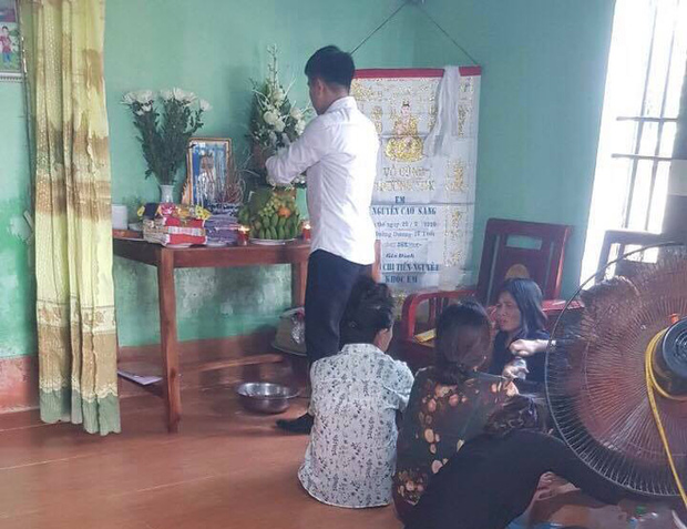 Nam sinh chay Grab bi sat hai, dan mang xot xa truoc di anh