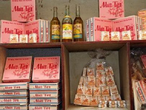 Ai đã từng gắn bó với những hình ảnh này, chứng kiến và trải qua những thay đổi theo thời gian chắc hẳn mỗi dịp Tết đến xuân về lại trào lên một sự bồi hồi.