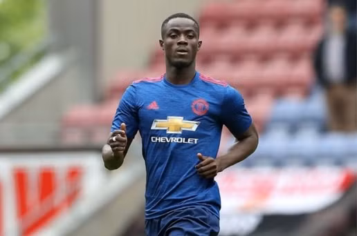 Eric Bailly đã thể hiện mình là một bản hợp đồng đáng giá của HLV Jose Mourinho. Không chỉ hòa nhập cực nhanh với môi trường mới, Eric Bailly còn mang đến sự vững vàng ở hàng thủ, qua đó giúp thủ thành De Gea nhàn hạ hơn bao giờ hết tại giải Ngoại hạng Anh.