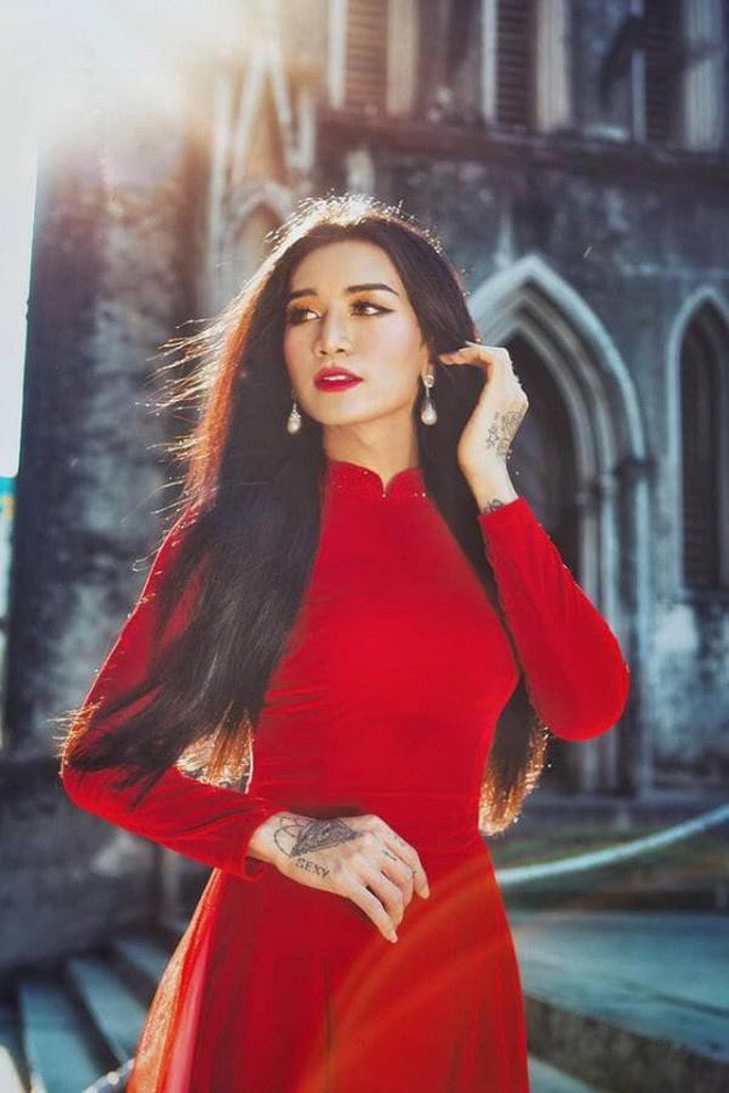 Ngay sau khi hình ảnh của BB Trần giống với chiếc váy phản cảm của Ngọc Trinh tại Cannes 2019 xuất hiện, ngay lập tức dân mạng đã vào để lại những bình luận vô cùng đáng yêu.