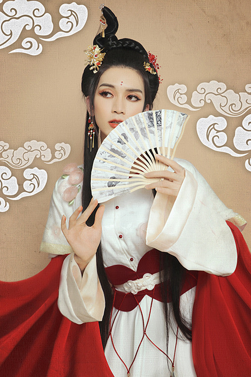 Cùng ngắm nhìn vẻ đẹp giả gái của BB Trần.