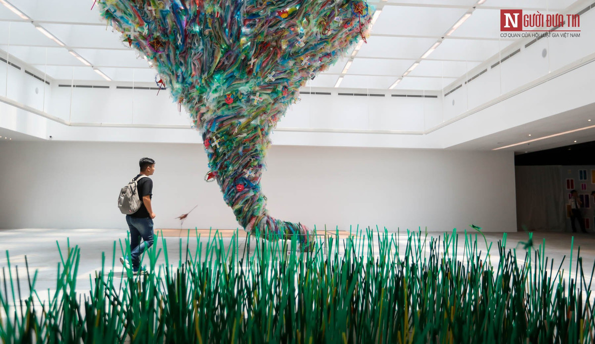 Từ đó, khuyến khích cộng đồng hạn chế sử dụng đồ nhựa dùng một lần, sử dụng đồ nhựa có ý thức hơn, và trân trọng môi trường sống hơn.