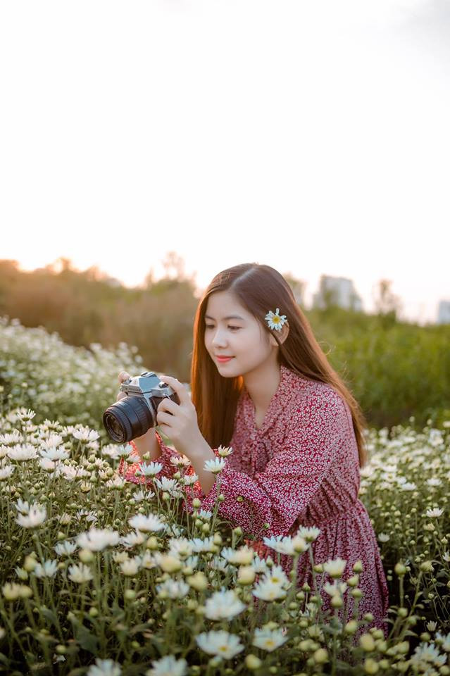 Sau vài năm, Thư Ngố cũng nhận thức được việc mình sẽ bị lu mờ: "Ngày mà em được mọi người biết đến cách đây cũng chừng 3 – 4 năm rồi. Mỗi ngày đều có những gương mặt trẻ nổi lên, vì thế việc dễ dàng bị lãng quên, lu mờ là điều hoàn toàn có thể với em".