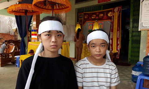 Hai chị em Hiền và Hân