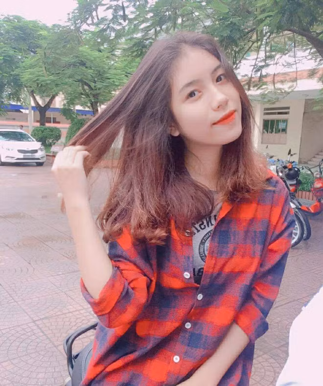 Phương Thảo cũng cho biết thêm, hội làng sẽ cho phép nữ thi đấu vật với nam nếu cô gái ấy có đủ thể lực và được đào tạo qua trường lớp.